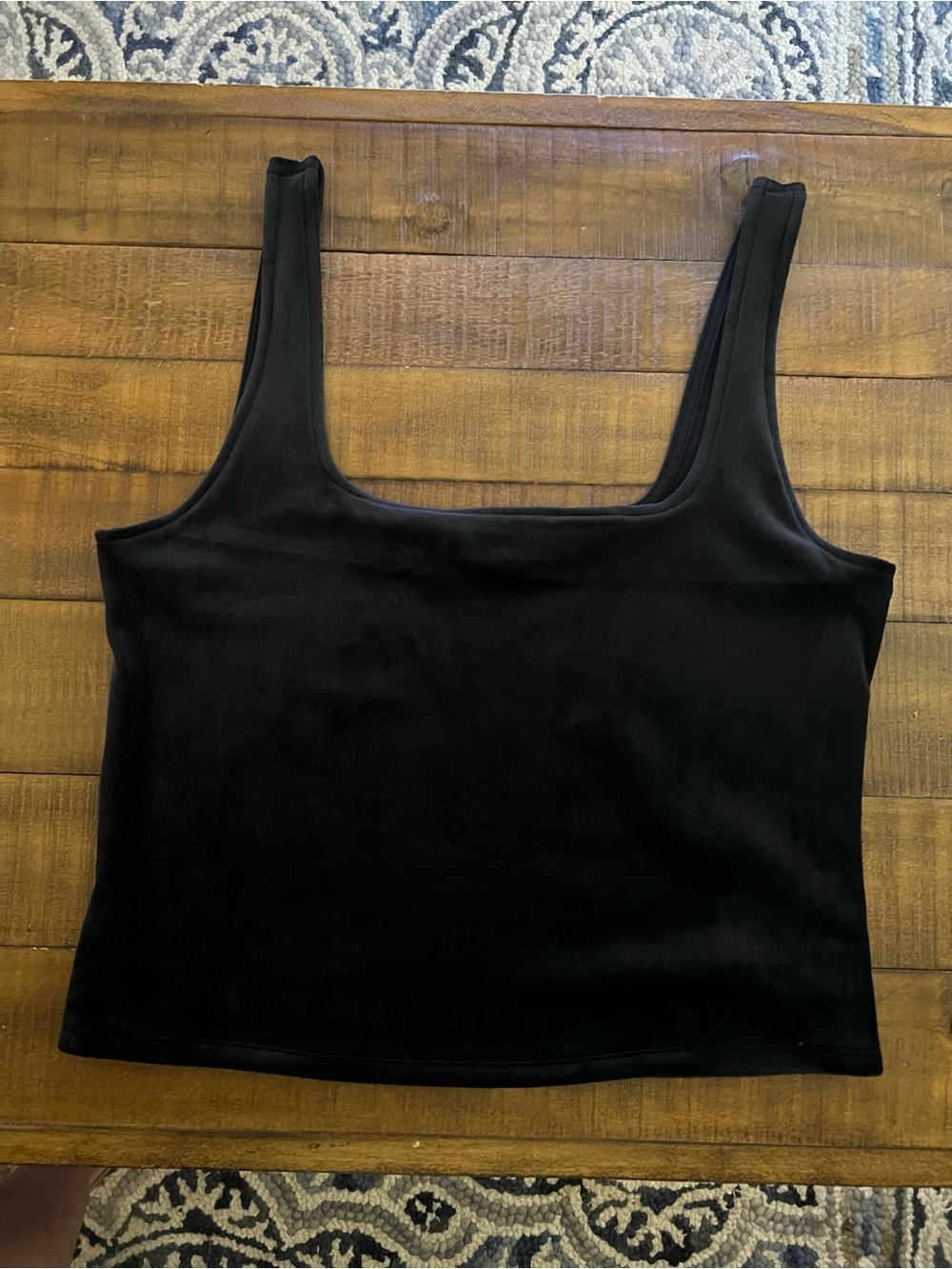 NWOT Black Velvet cropped tank Express size L